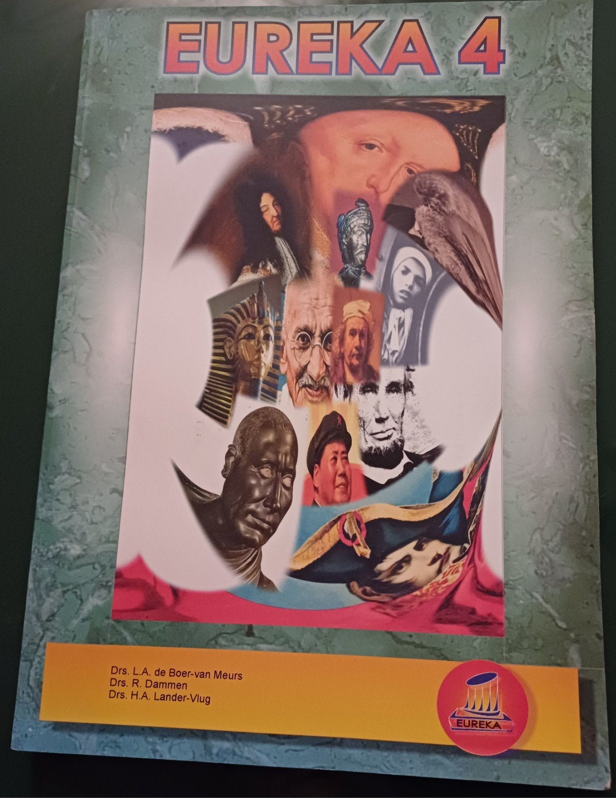 Nieuw: Eureka 4. Geschiedenis., Ophalen, Nieuw