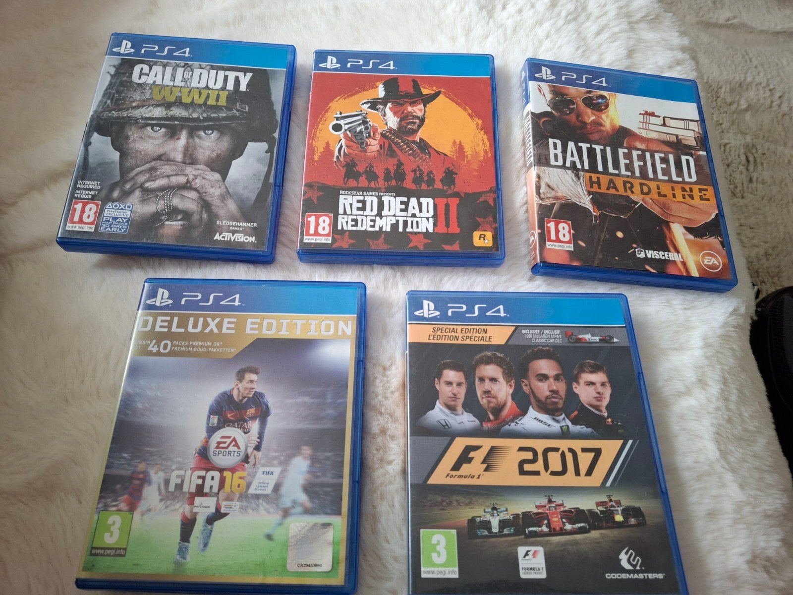 PS4 Spellen Bundel:  oa Fifa 16 spec edition / 2017, Ophalen, 1 speler, Zo goed als nieuw, Vanaf 3 jaar