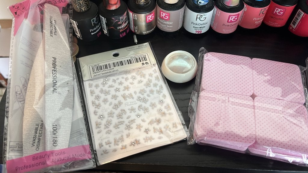 COMPLETE SET: gelnaggelak, uv lamp, elektrische vijl etc, Diensten en Vakmensen, Schoonheidsspecialisten | Manicure, Kunst- of Gelnagels
