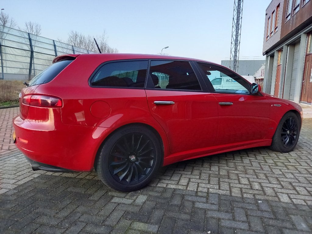 Alfa Romeo 159 1.750 Turbo SW 2012 Rood, Auto's, Alfa Romeo, Particulier, ABS, Adaptive Cruise Control, Airbags, Airconditioning