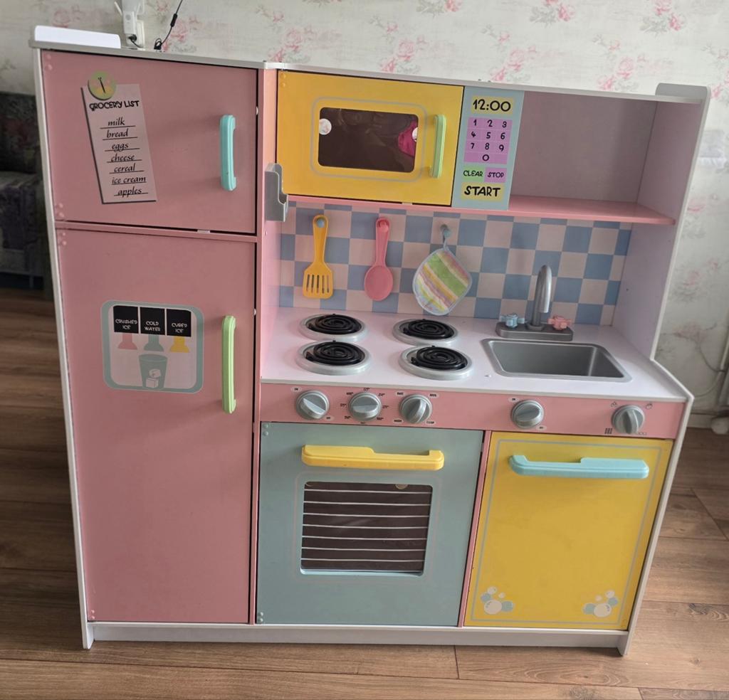 Grote Kidcraft speelkeuken, Kinderen en Baby's, Speelgoed | Speelkeukens, Ophalen