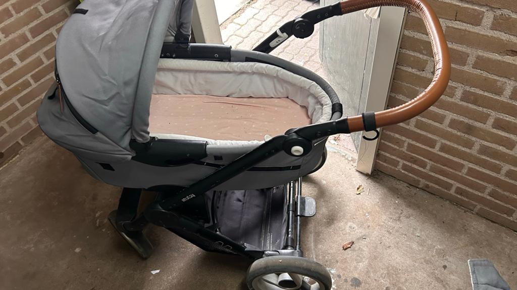Mutsy wandelwagen + extras, Ophalen of Verzenden, Gebruikt, Mutsy