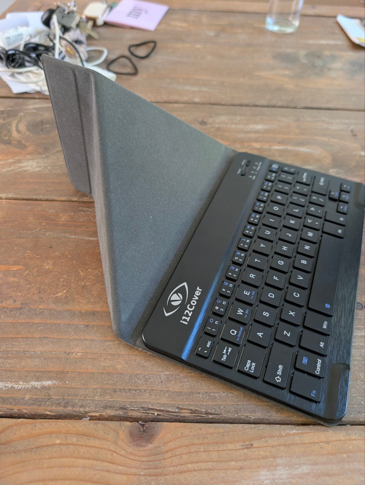 Universele i12Cover Bluetooth Keyboard Case / Tablethouder m, Ophalen of Verzenden, Zo goed als nieuw