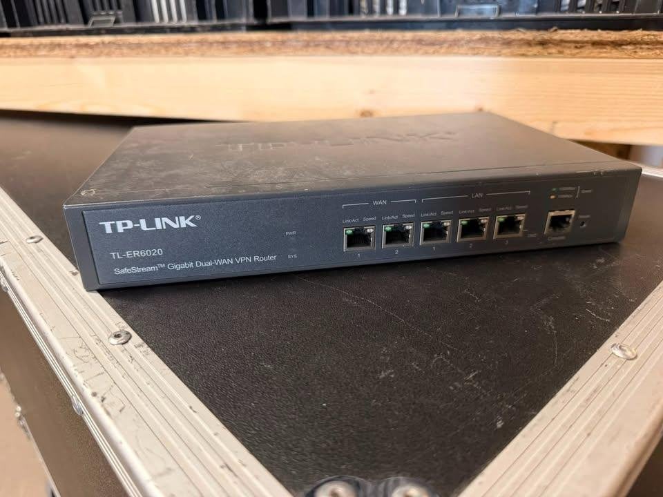 TP-Link TL-ER6020, Computers en Software, Ophalen of Verzenden, Zo goed als nieuw