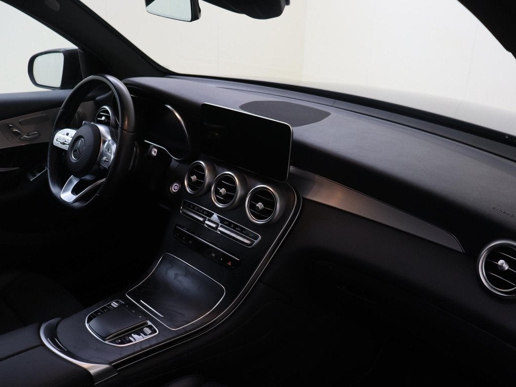 Mercedes-Benz GLC-klasse 300e 4MATIC Business Solution AMG /, Auto's, Mercedes-Benz, Automaat, 14 kWh, Gebruikt, 4 cilinders