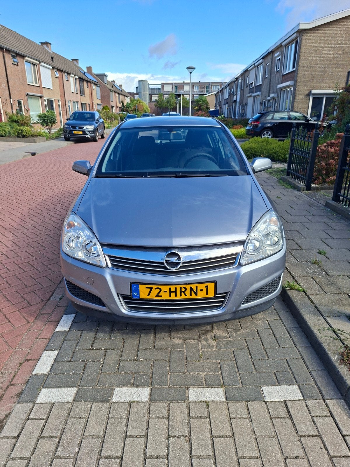 Opel Astra 1.6 16V 5D Easytronic 85KW 2009 Grijss, Auto's, 4 cilinders, 635 kg, Origineel Nederlands, 1200 kg