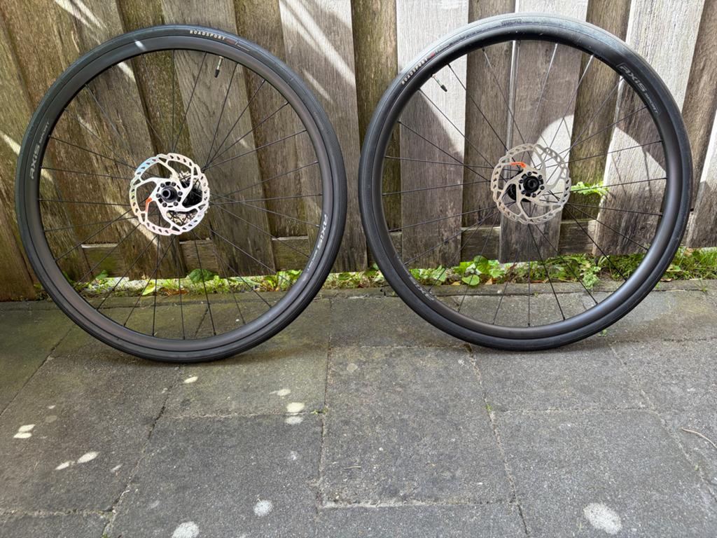 Axis Sport Disc wielen met banden en cassette, Fietsen en Brommers, Wiel, Ophalen of Verzenden, Zo goed als nieuw, Aluminium