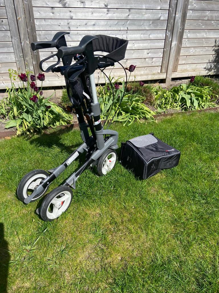 Topro Troja 5G S rollator, Diversen, Rollators, Zo goed als nieuw, Lichtgewicht, Opvouwbaar, Ophalen of Verzenden