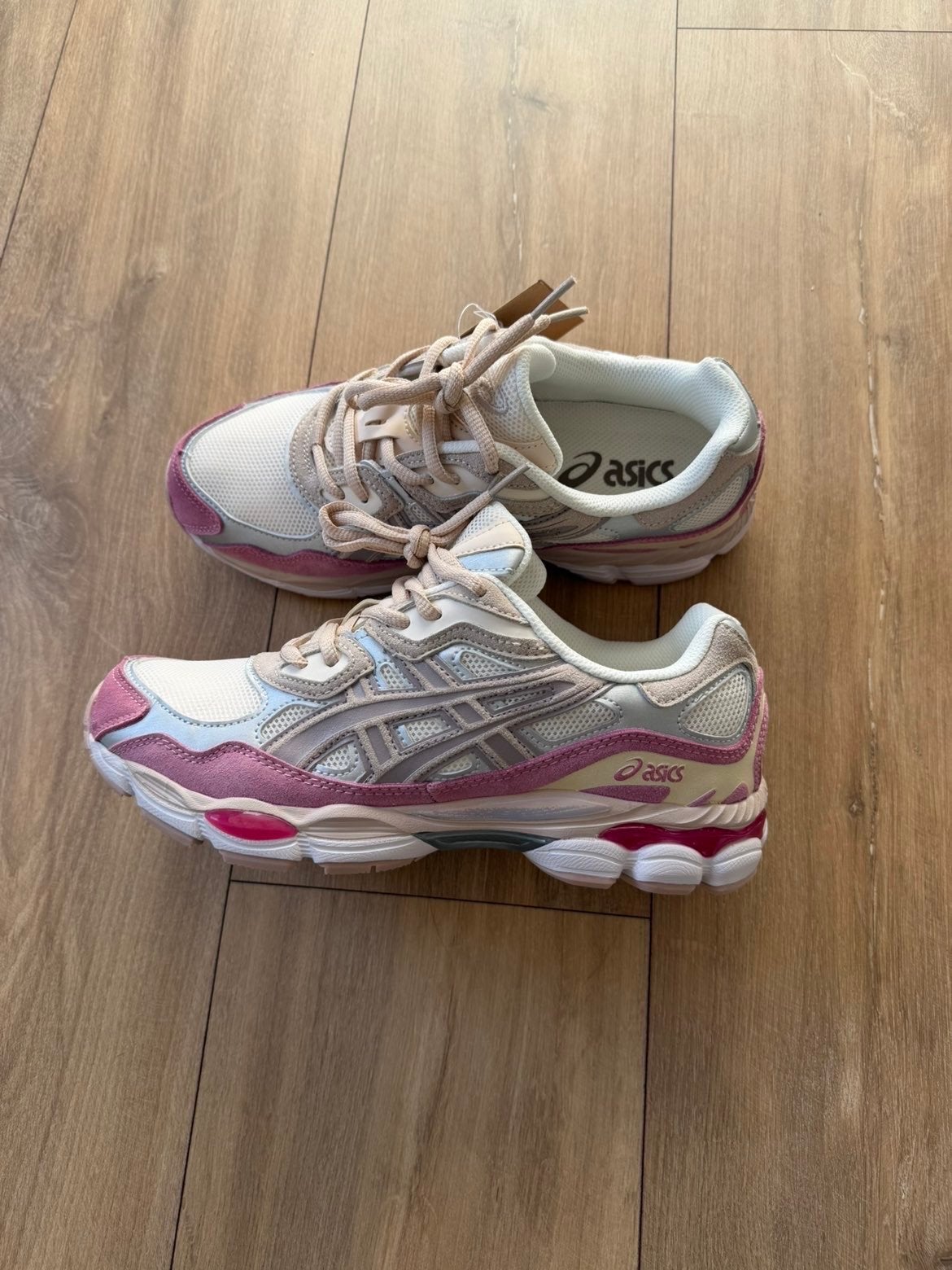 ASICS gel nyc mineral beige pink, Kleding | Dames, Schoenen, Ophalen of Verzenden, Nieuw, Wit, Sneakers of Gympen