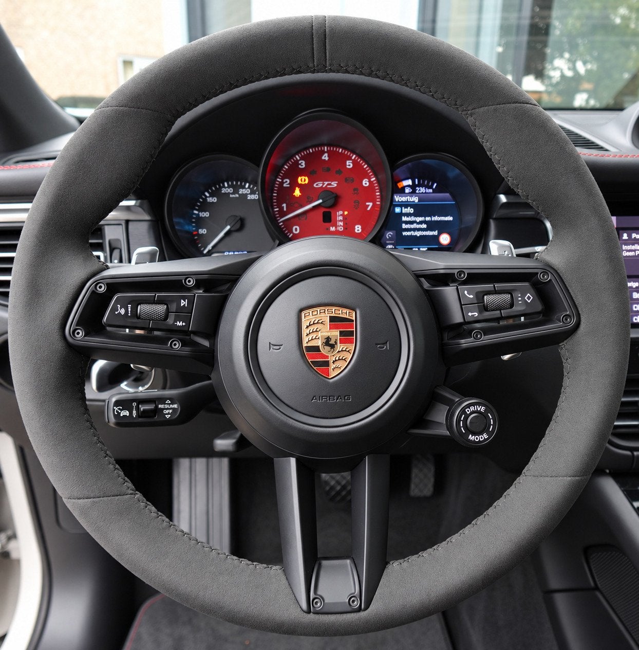 Foto 12 van Porsche Macan 2.9 GTS PANO SPORT CHRONO BOSE