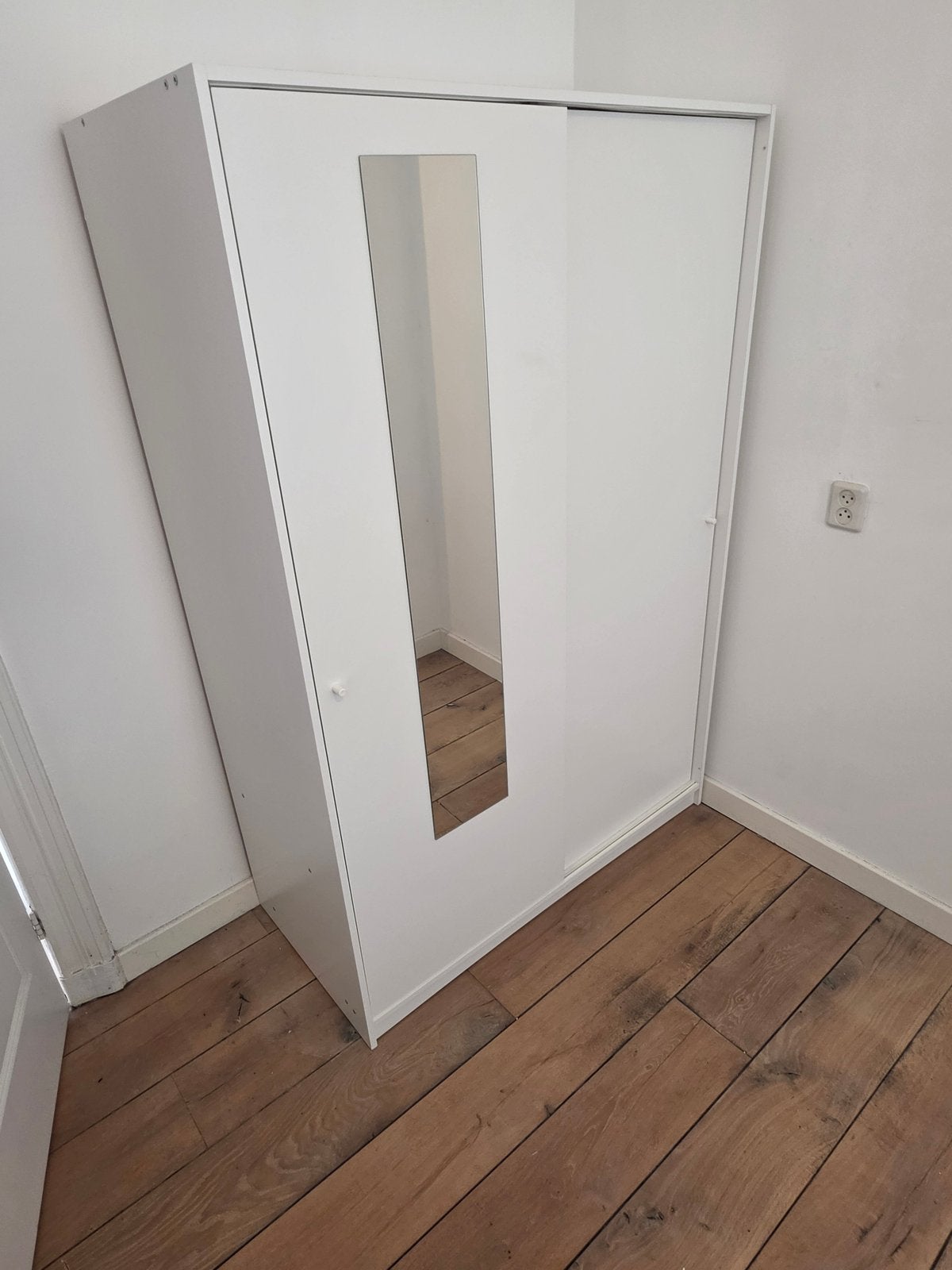 Wit bureau met lades en roze bureaustoel plus kast, Ophalen, Gebruikt, Met lades, Spaanplaat of MDF