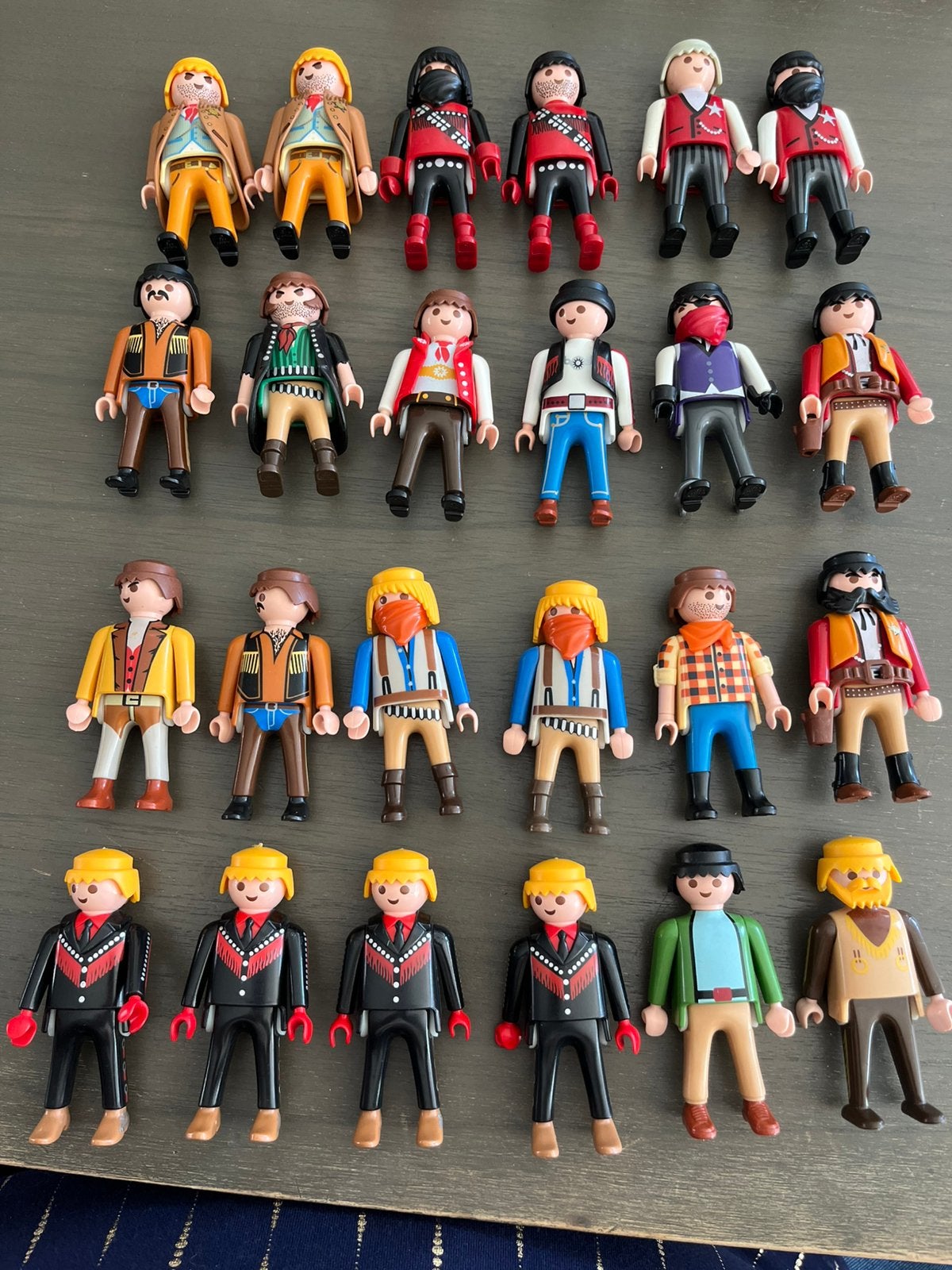 Playmobil losse poppetjes: cowboys 24 stuks, Ophalen of Verzenden, Gebruikt, Losse onderdelen