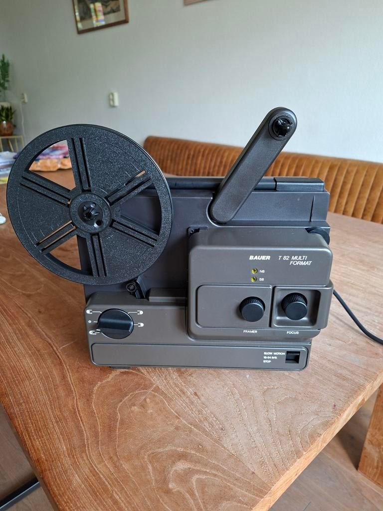 Bauer T 82 multiformat projector, Ophalen, 1960 tot 1980, Projector