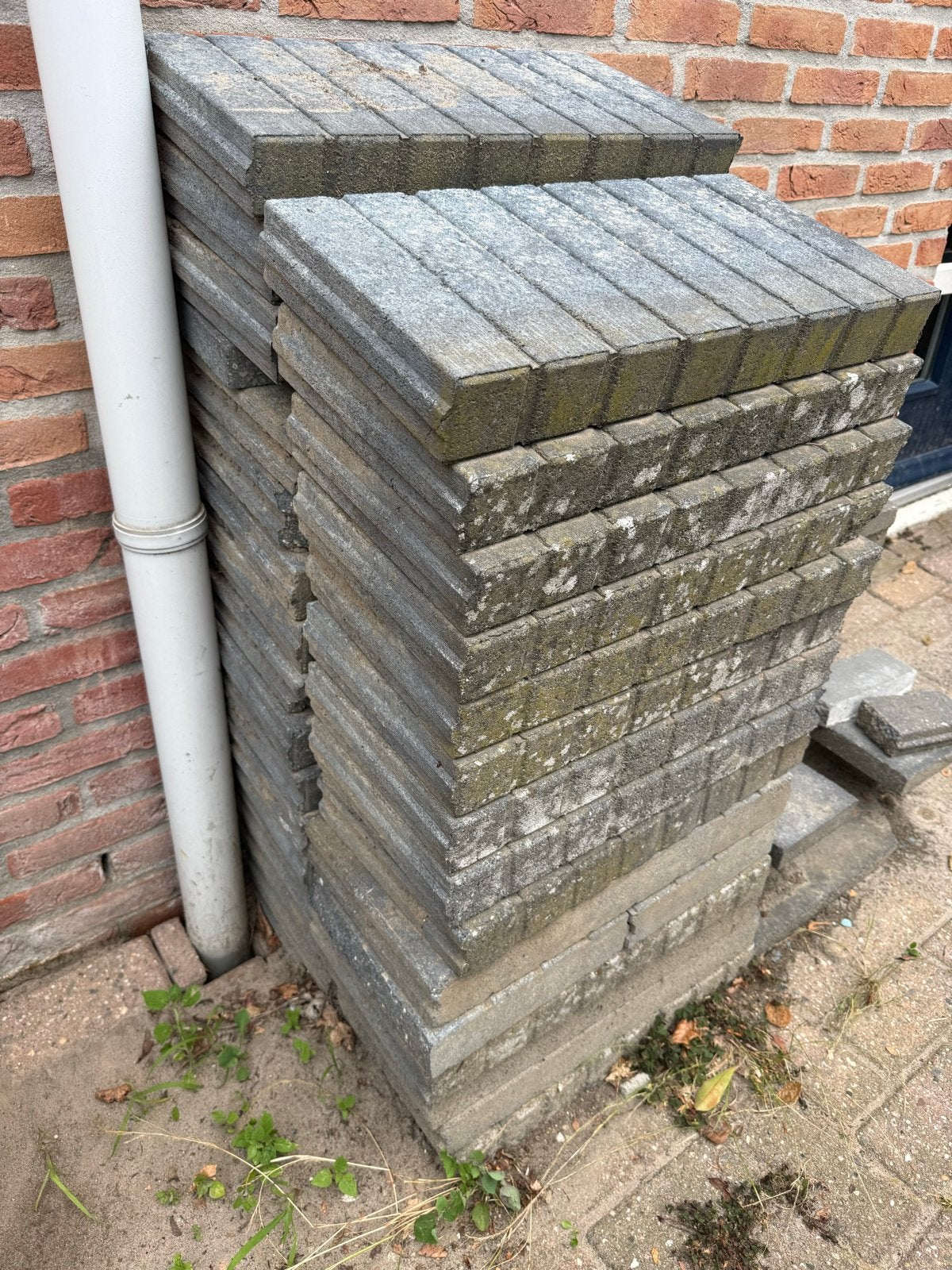 Gratis opsluitbandjes 50x25x6cm, Tuin en Terras, Tegels en Klinkers, Ophalen of Verzenden, Gebruikt, Beton, Overige typen