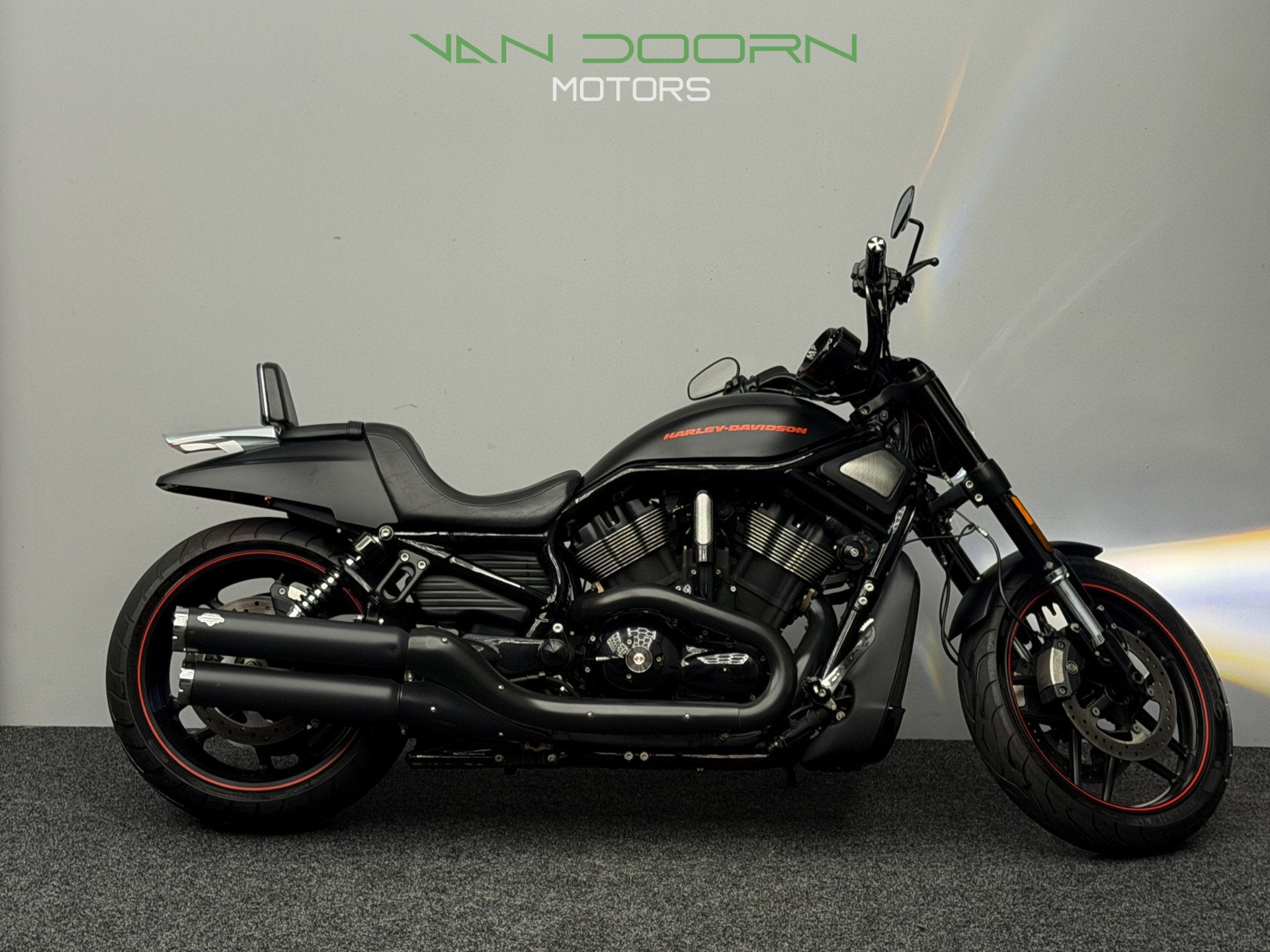 Harley-Davidson VRSCDX Night-Rod Special | 5HD | Vance & Hin, Info@vandoornmotors.nl, Chopper, Kraaivenstraat 23-5
5048AB  TILBURG, NL