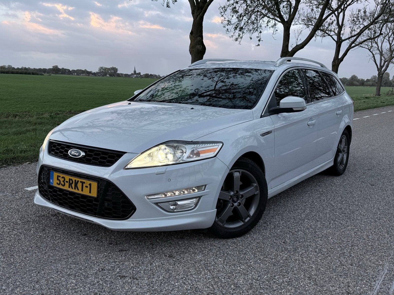 Ford Mondeo 2.0 Tdci 120KW Wagon 2011 Wit, Auto's, Voorwielaandrijving, 1800 kg, 4 cilinders, Mondeo