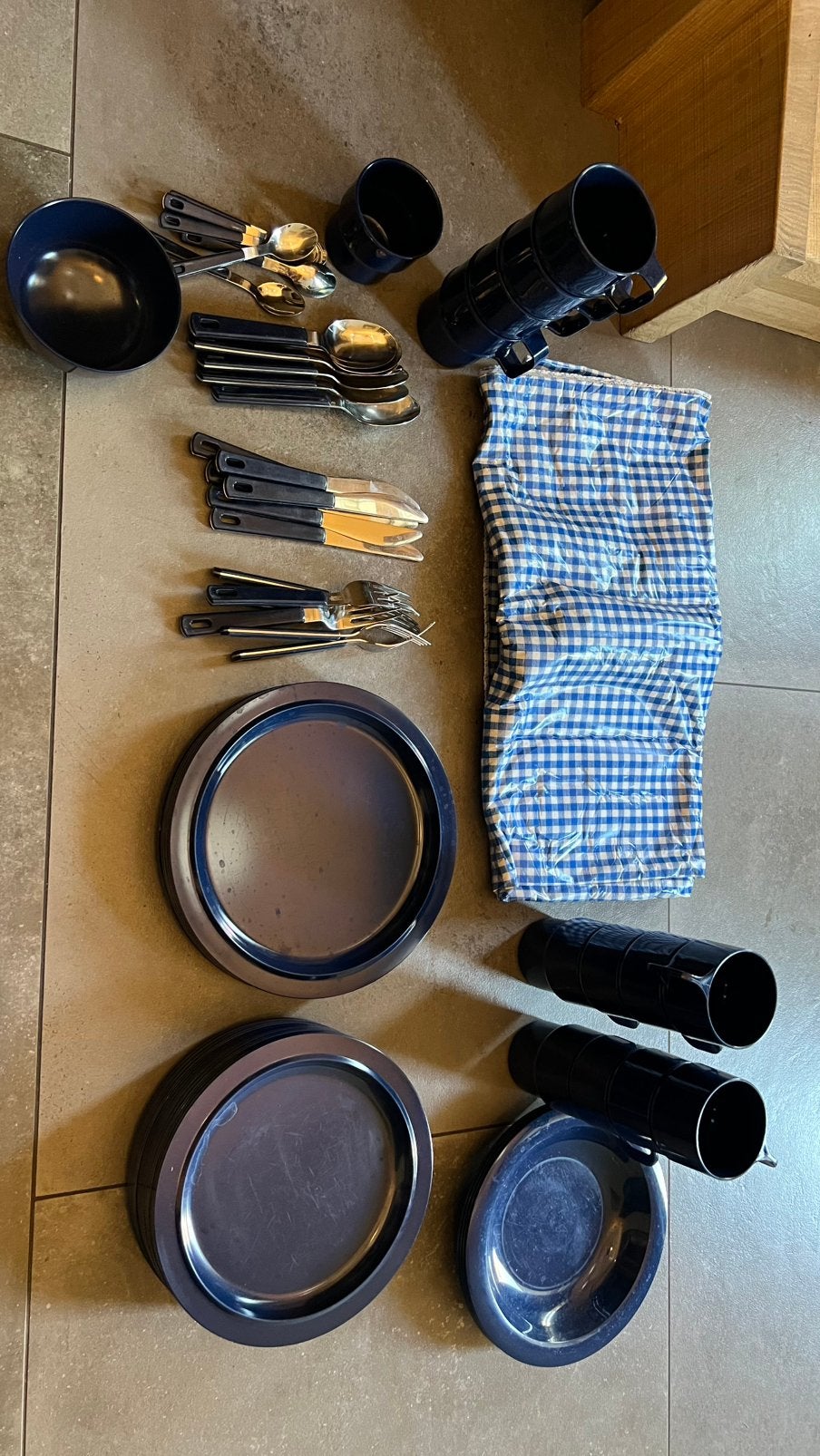 Mepal Rosti 6-persoons campingservies –donkerblauw –compleet, Ophalen, Zo goed als nieuw