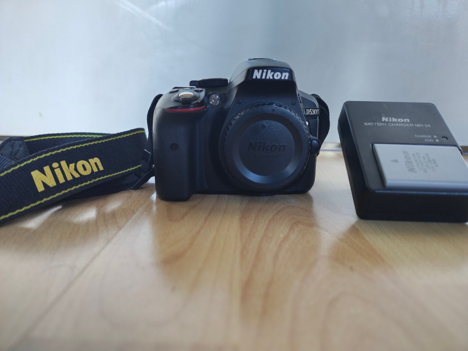 Nikon D5300 spiegelreflexcamera body, Audio, Tv en Foto, Fotocamera's Digitaal, Accu, Gebruikt, Spiegelreflex, Ophalen of Verzenden
