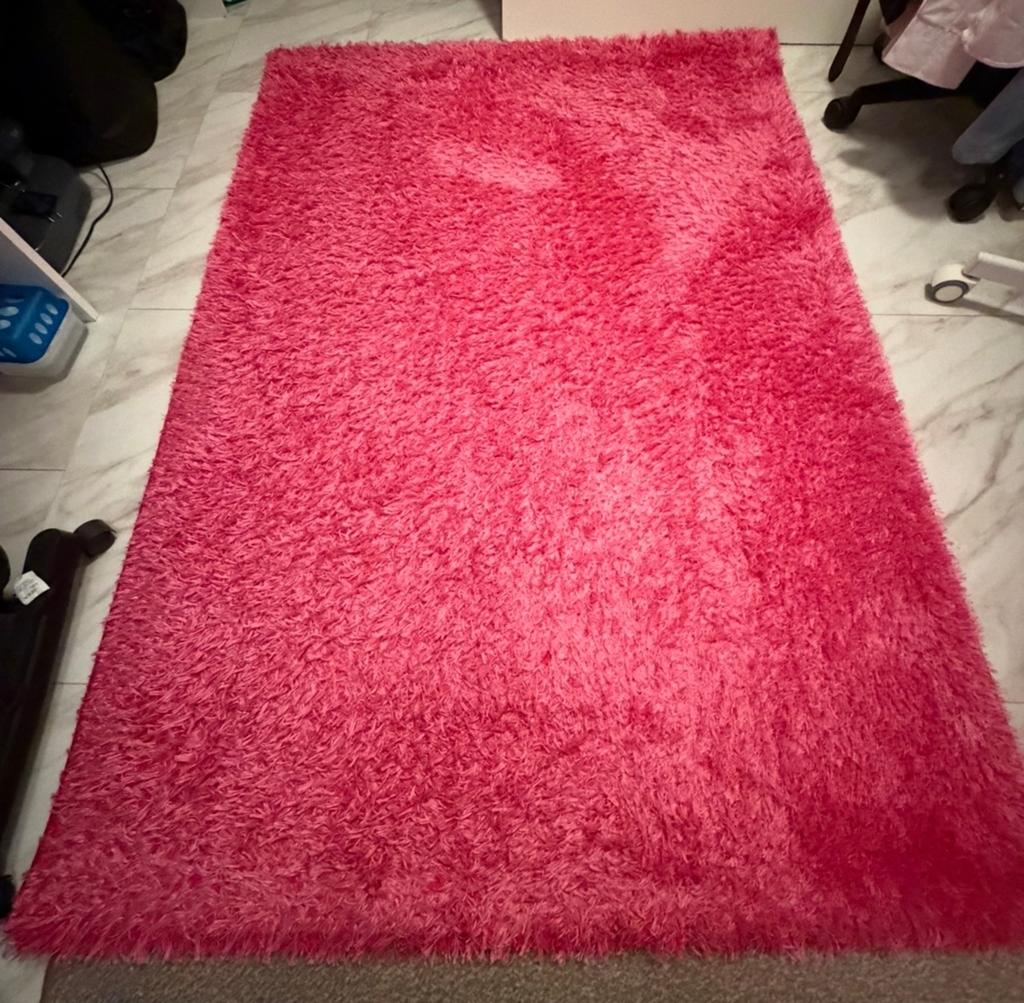 Roze shaggy tapijt, Gebruikt, 100 tot 150 cm, Ophalen of Verzenden, 150 tot 200 cm