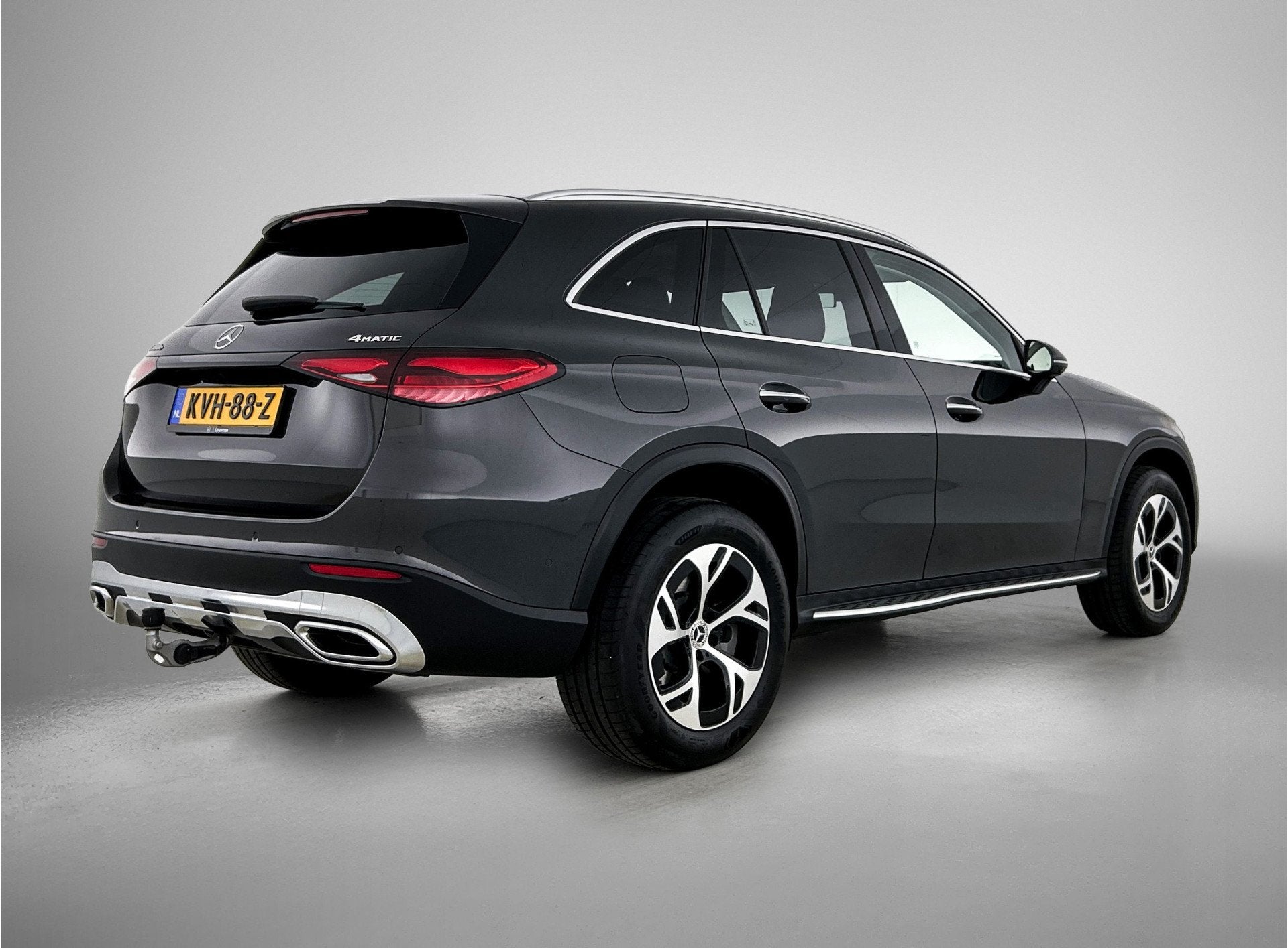 Mercedes-Benz GLC 300 e 4MATIC Plug-In Hybride | Trekhaak |, Auto's, Automaat, 12 maanden, Gebruikt, Leder en Stof