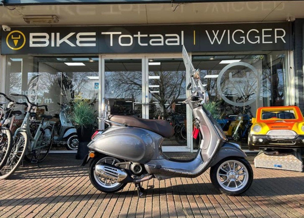 Vespa Primavera Touring - Slechts 34Km - Als nieuw!, Ophalen, Overige modellen, Maximaal 45 km/u, Zo goed als nieuw