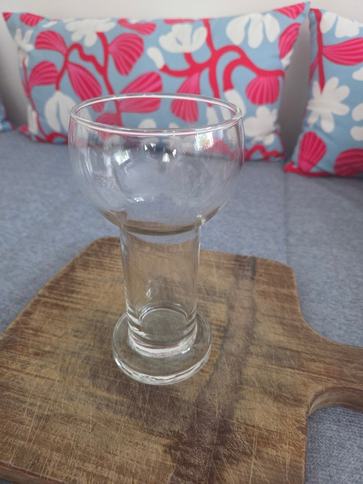 Glazen kom op voet - 16,5 cm hoog, Ophalen of Verzenden