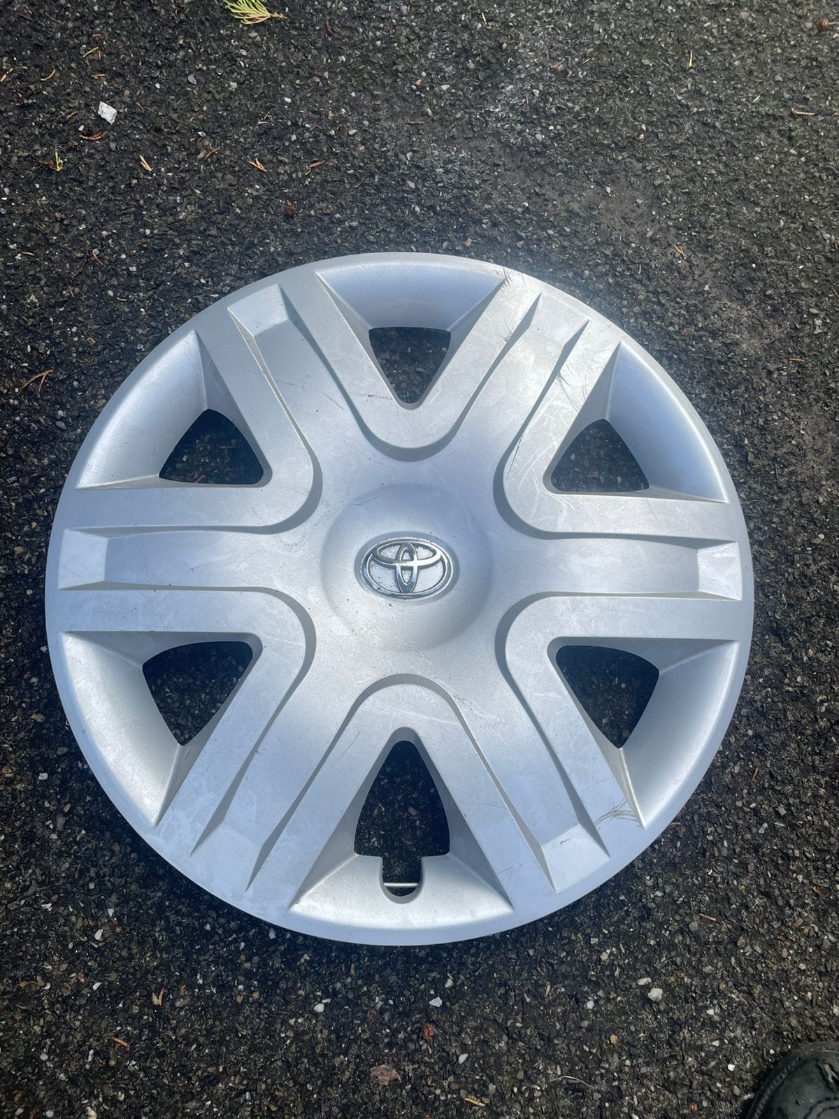 Toyota 15 inch wieldop, Ophalen of Verzenden, Zo goed als nieuw