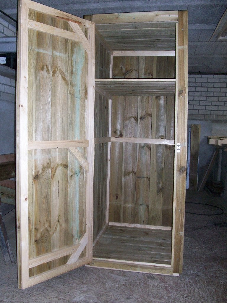 Zadelkast van geimpregneerd hout, Ophalen, Gebruikt