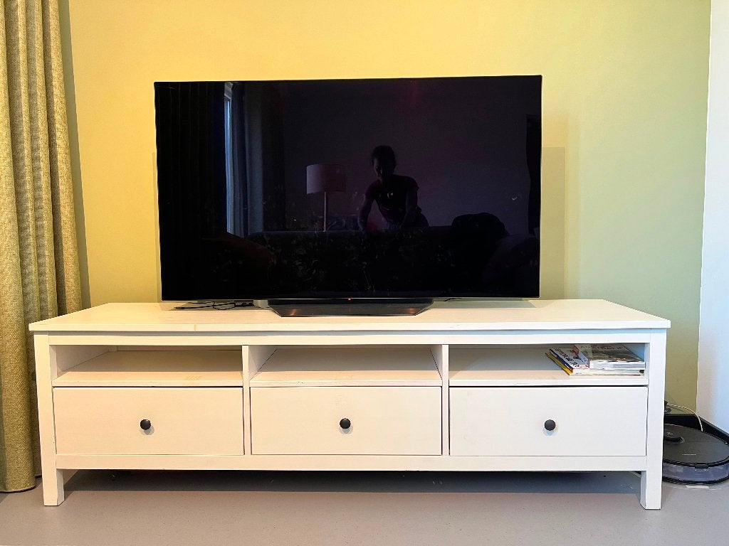 IKEA Hemnes TV-meubel, wit gebeitst, 180 cm breed, Huis en Inrichting, Kasten | Televisiemeubels, Gebruikt, Modern, Scandinavisch