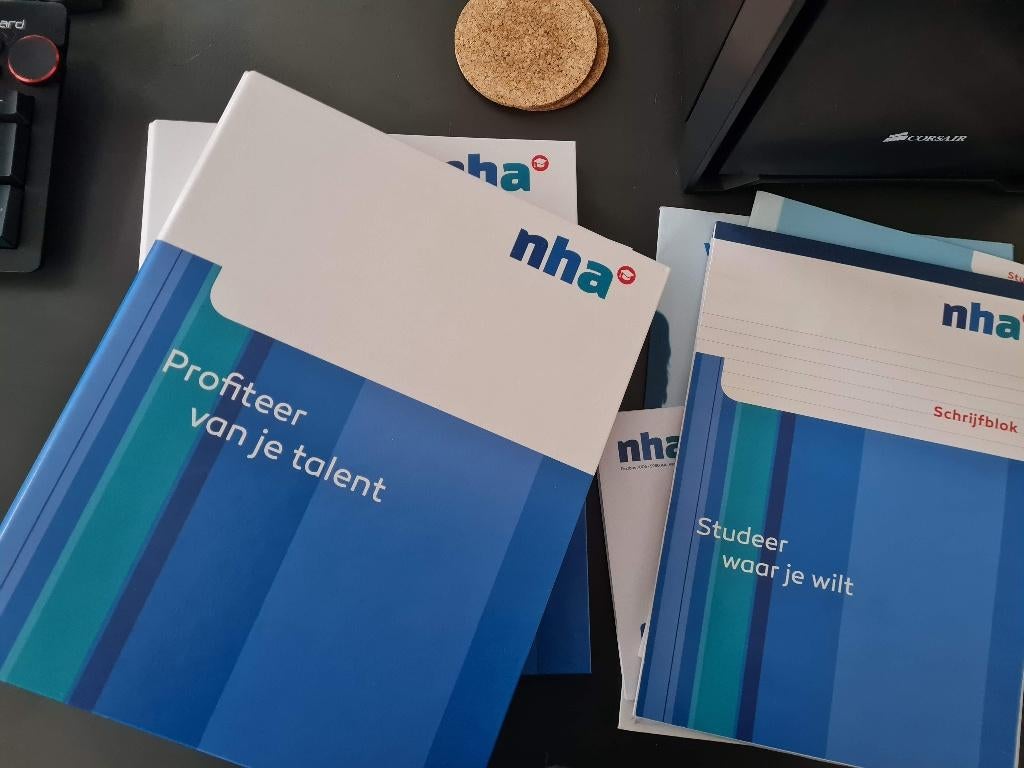 Cursus Nederlands, Ophalen, NHA, Niet van toepassing, Zo goed als nieuw