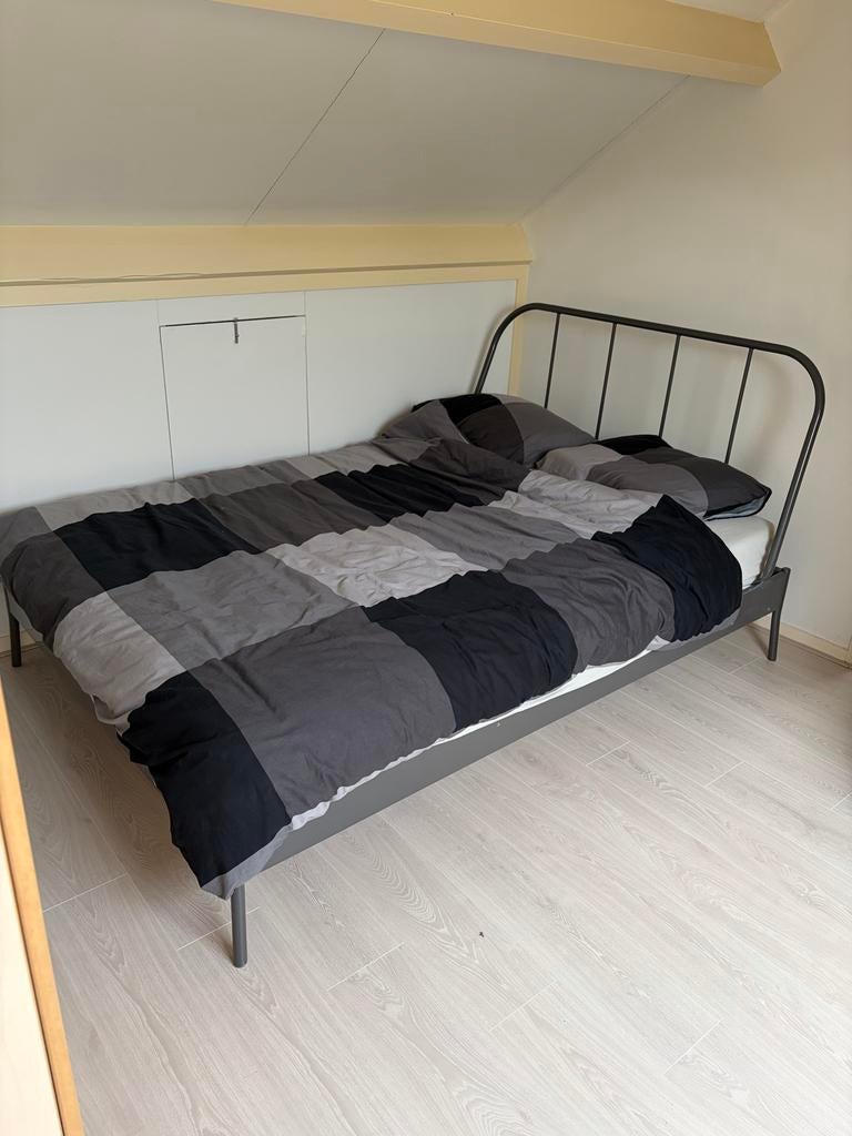 Tweepersoonsbed 140x200cm incl. matras, beddengoed & kussens, Huis en Inrichting, Slaapkamer | Bedden, Ophalen, Tweepersoons, 140 cm