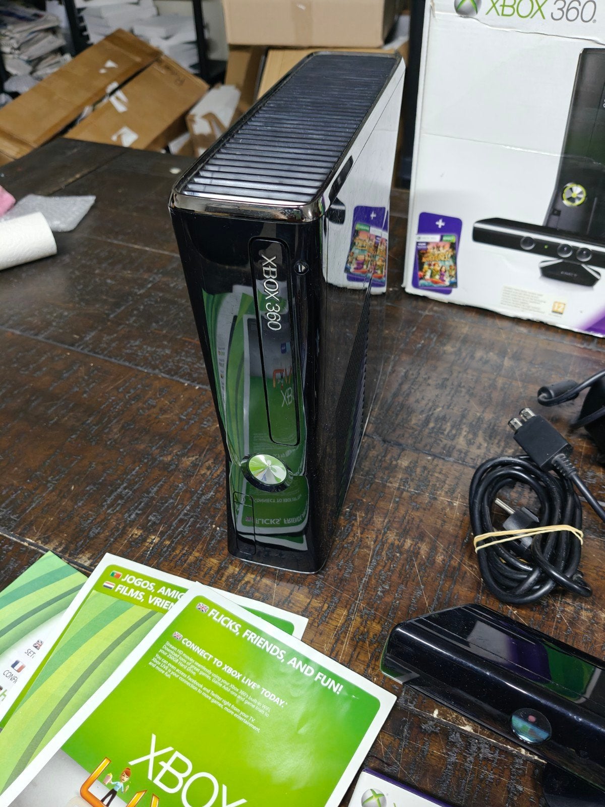 3x Xbox 360 Console In Doos Elite en Slim, Spelcomputers en Games, Spelcomputers | Xbox 360, ., Ophalen of Verzenden, Zo goed als nieuw
