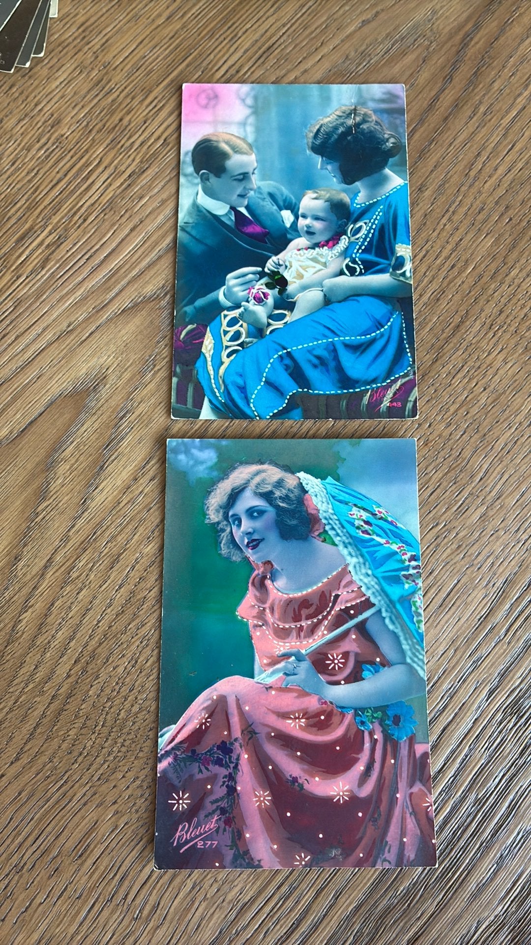 2 fotokaarten gezinnetje,vrouw met parasol, 1925, Ophalen of Verzenden, 1920 tot 1940