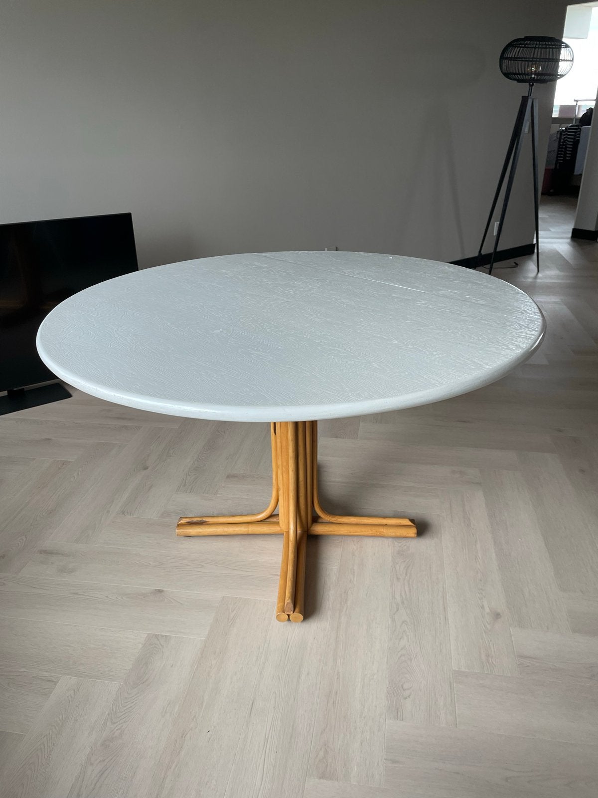 Ronde eettafel met bamboe onderstel, Ophalen, Gebruikt, 100 tot 150 cm, Rond