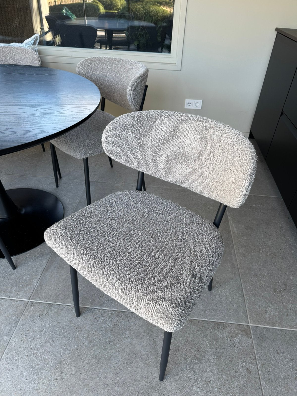 Stoel van Kwantum model Drena | 2 stuks, Huis en Inrichting, Stoelen, Zo goed als nieuw, Twee, Grijs, Ophalen