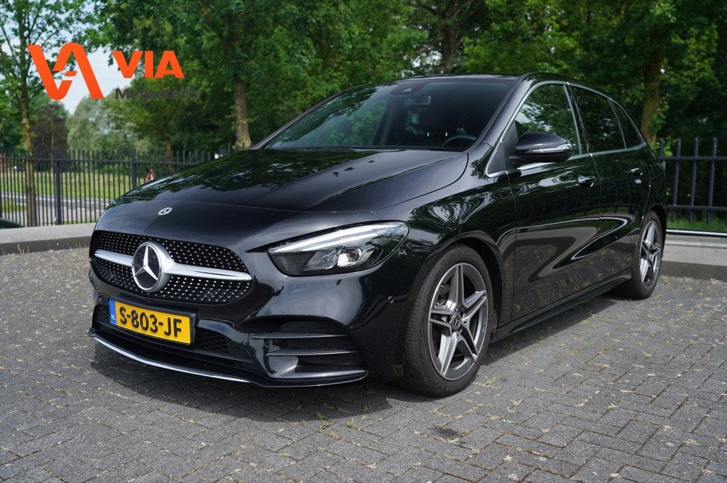 Mercedes-Benz B-Klasse 180 AMG Line | Carbon & Nappa Leder |, 136 pk, Gebruikt, Huisgarantie, 4 cilinders
