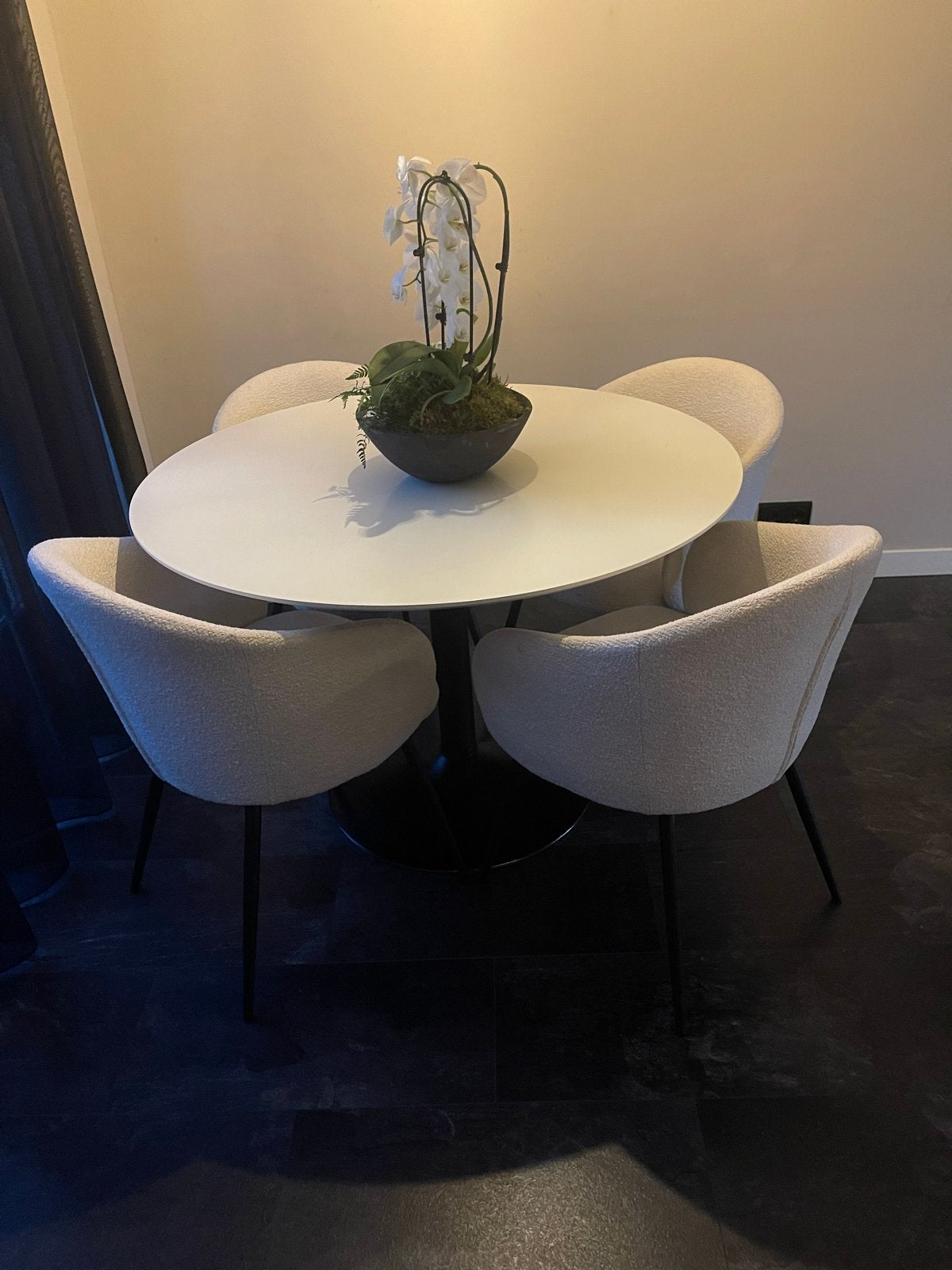 Ronde eettafel 110 cm met 4 witte/crème eetkamerstoelen, Ophalen, Gebruikt, 100 tot 150 cm, Rond