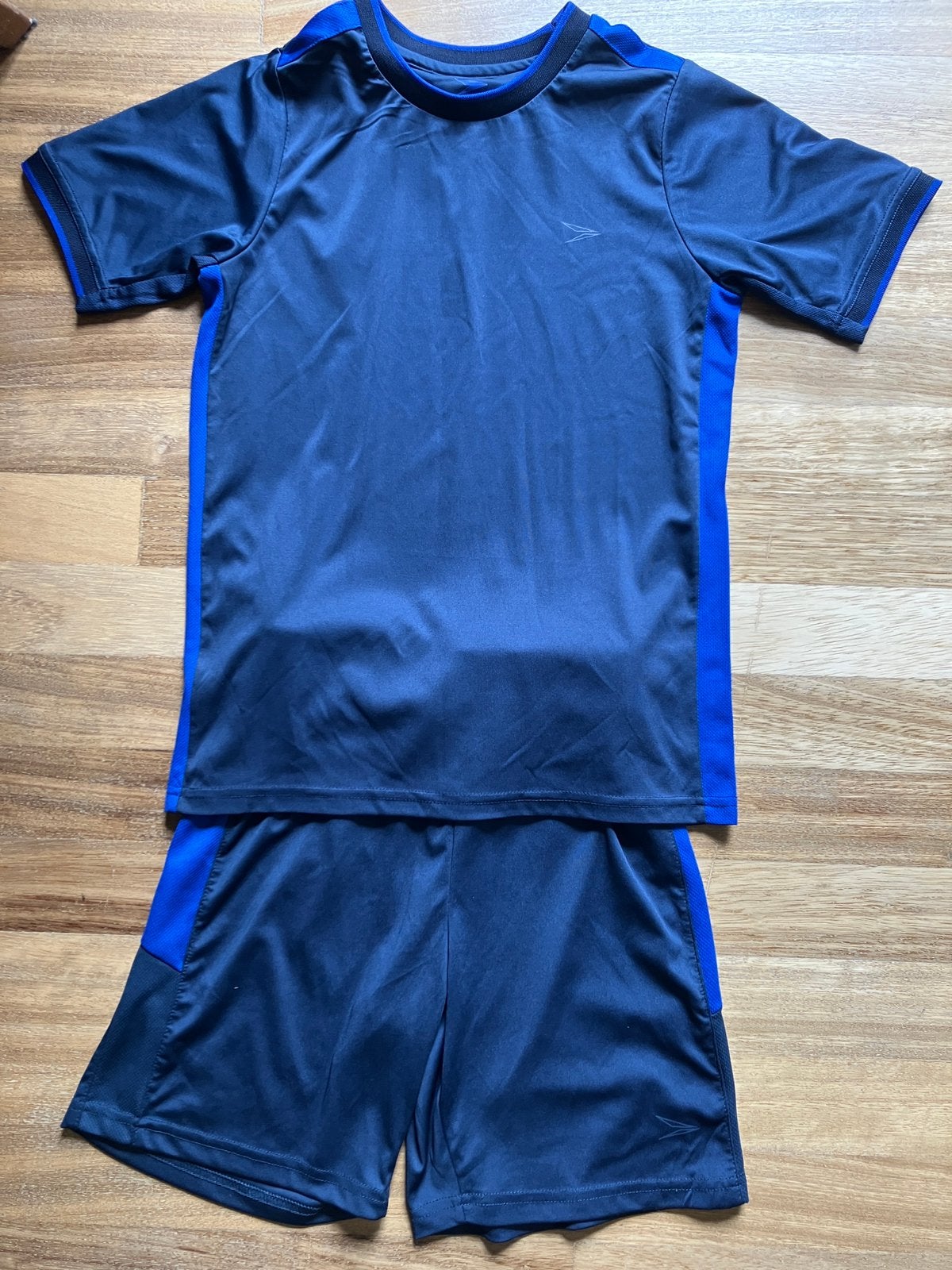 tweedelig kinder sport set donkerblauw 152, Ophalen of Verzenden, Zo goed als nieuw, Jongen of Meisje, Sport- of Zwemkleding