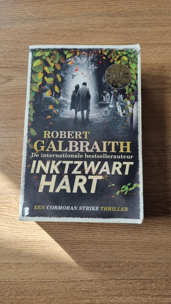 Robert Galbraith - Inktzwart hart (deel 6 Cormoran Strike), Ophalen of Verzenden, Gelezen, Robert Galbraith