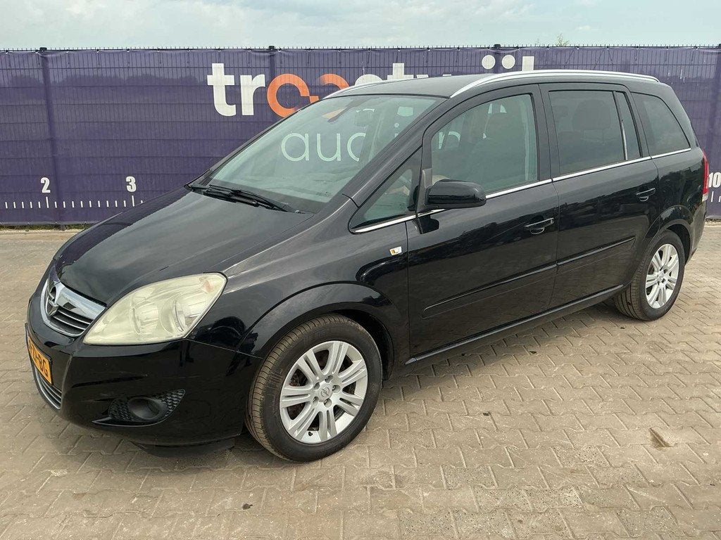 2008 - Opel - Zafira - 2.2 Cosmo 7p. - Personenauto, Auto's, Opel, Gebruikt, 4 cilinders, 7 stoelen, Zwart