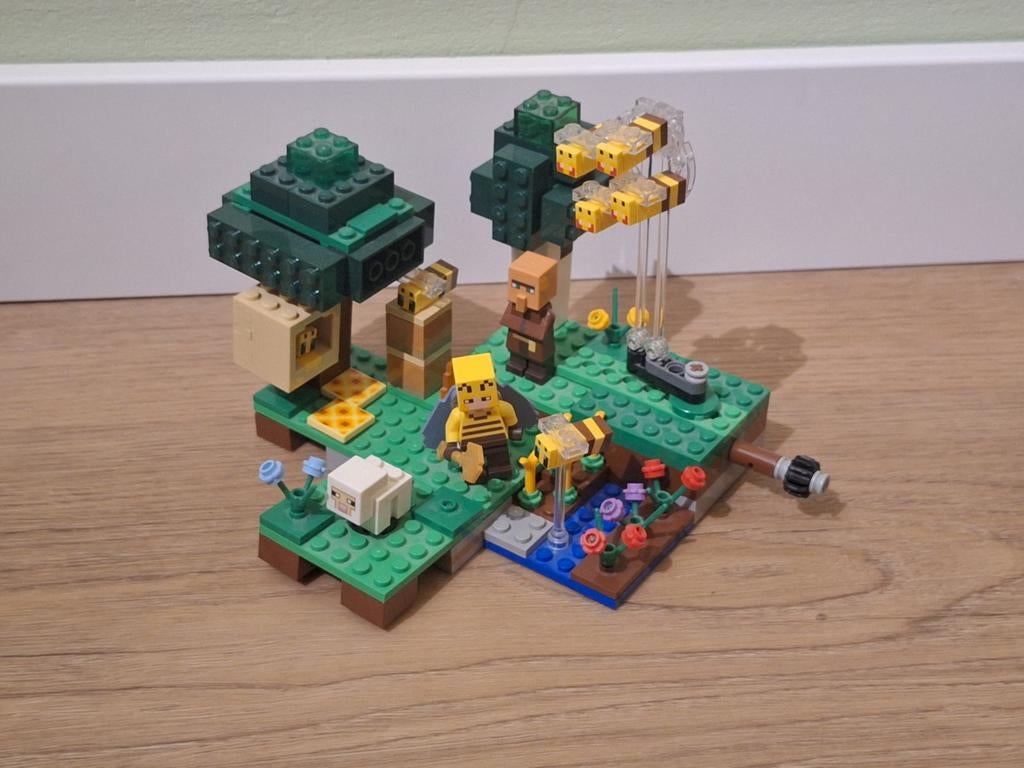 Lego Minecraft Set 21165 - Compleet met doos en boekje, Minecraft, Lego, Ophalen of Verzenden, Zo goed als nieuw