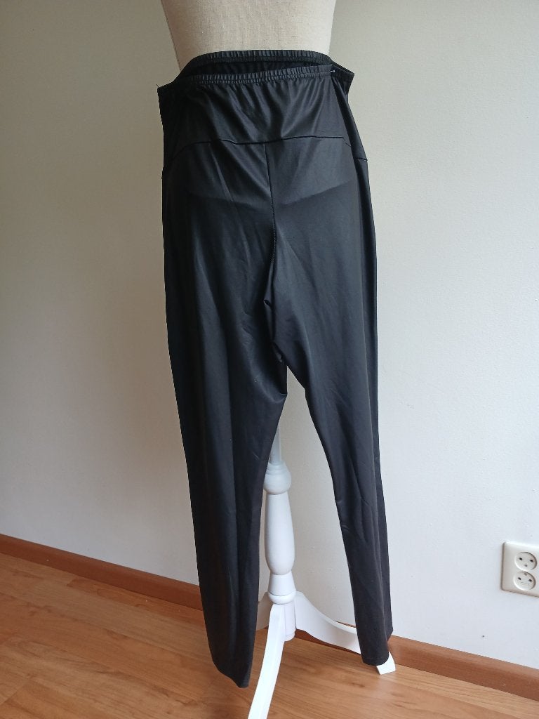 1 zwarte lange zwangerschapsbroek stretch legging merk Only, Kleding | Dames, Positiekleding, Ophalen of Verzenden, Zo goed als nieuw