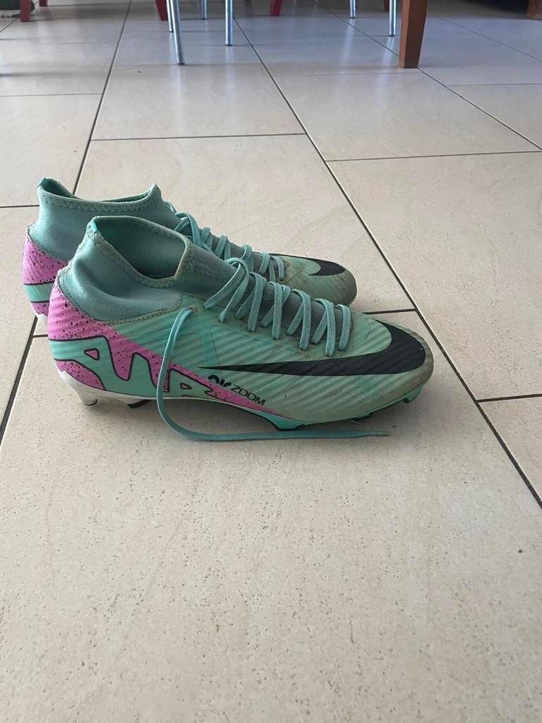 Voetbalschoenen nike air mercurial, Maat XS of kleiner, Schoenen, Ophalen of Verzenden, Zo goed als nieuw