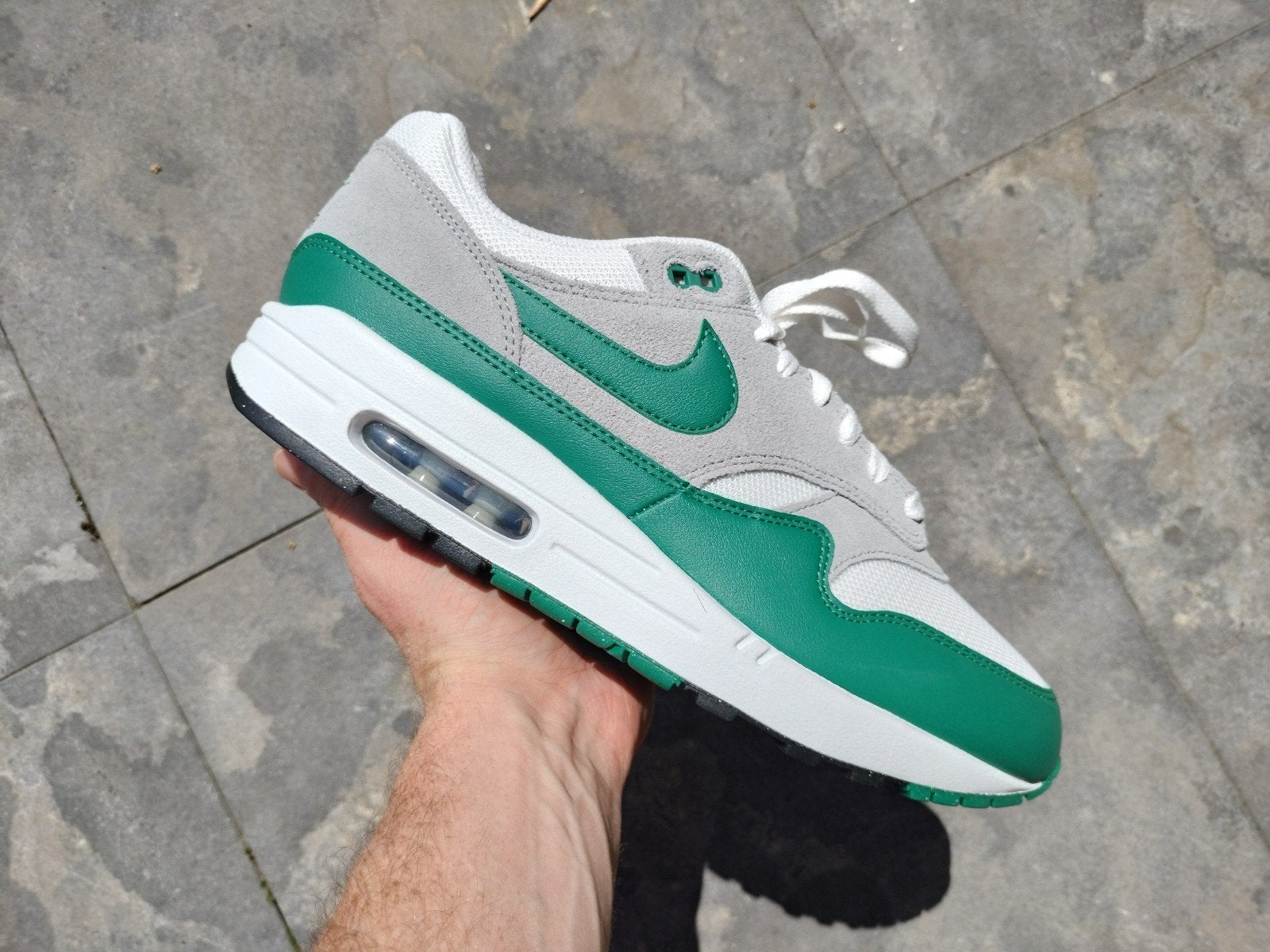 Nike air max 1 essential evergreen nieuw nooit gedragen, Kleding | Heren, Schoenen, Ophalen of Verzenden, Nieuw, Overige kleuren