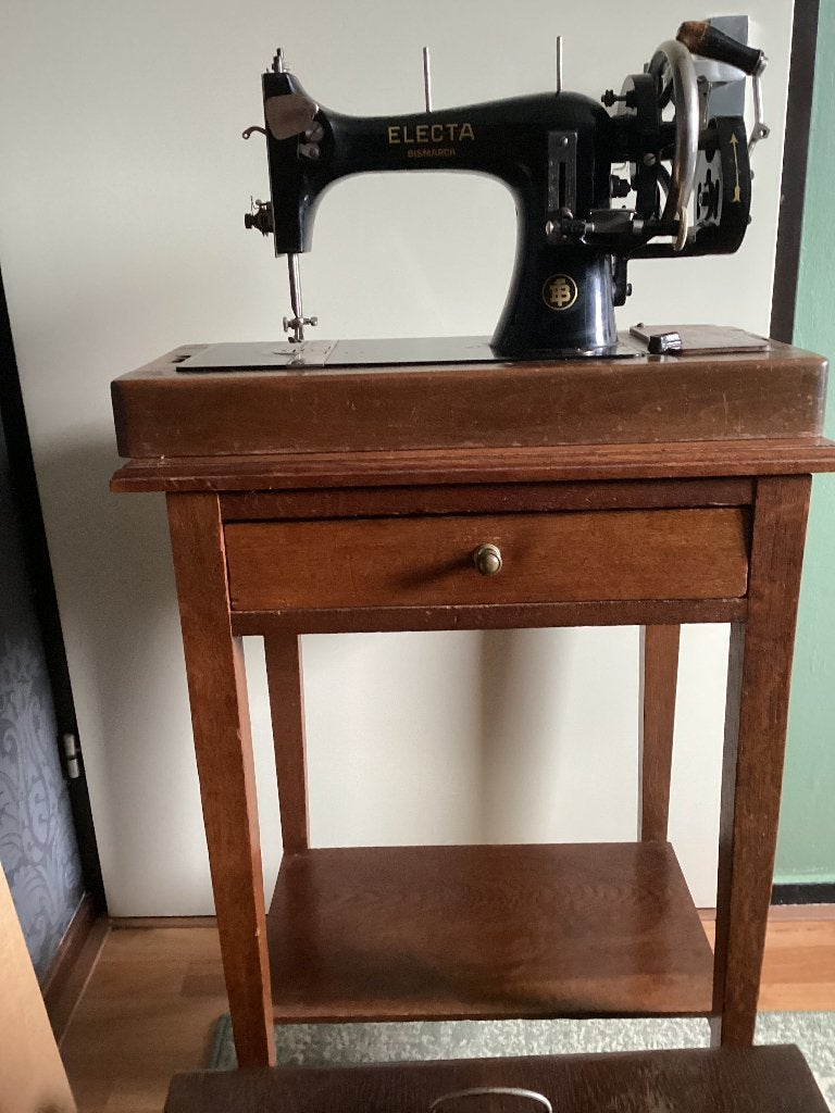 Handnaaimachine, Ophalen