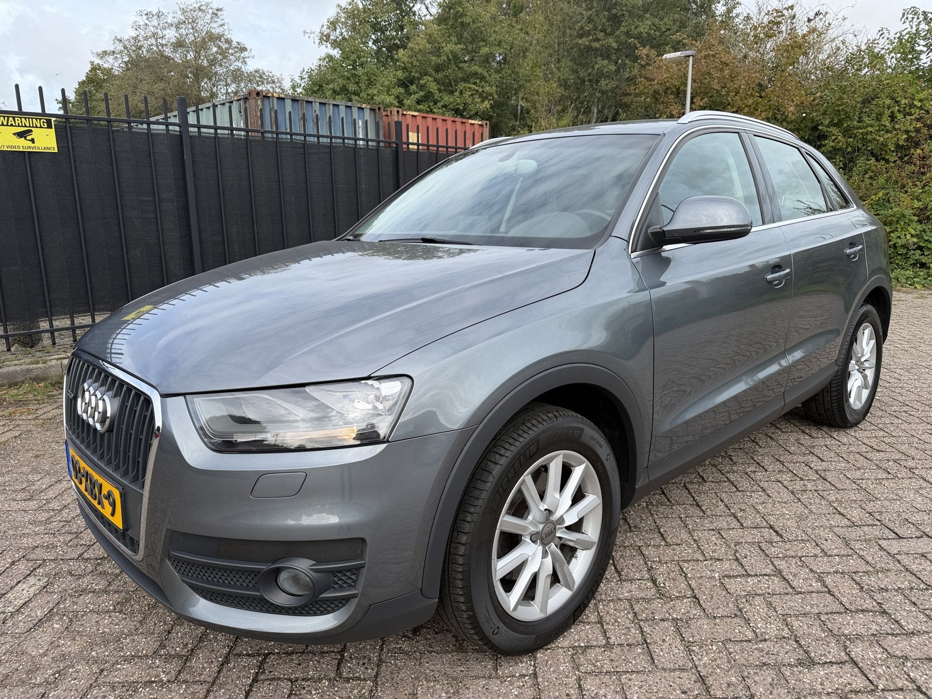 Audi Q3 2.0 TFSI 210 PK Autom/Tiptr Quattro Pro Line Navi/Cl, Auto's, Euro 5, Stof, Gebruikt, Zwart