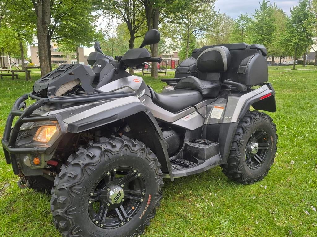 Dikke Can-Am Outlander Max 800, Motoren, 2 cilinders, Meer dan 35 kW
