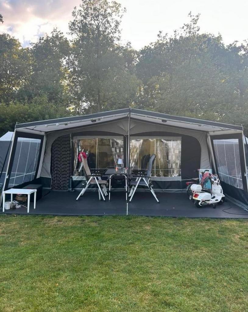 Caravan Adria + voortent + luifel, Treinzit, Particulier, Adria, Tot en met 5