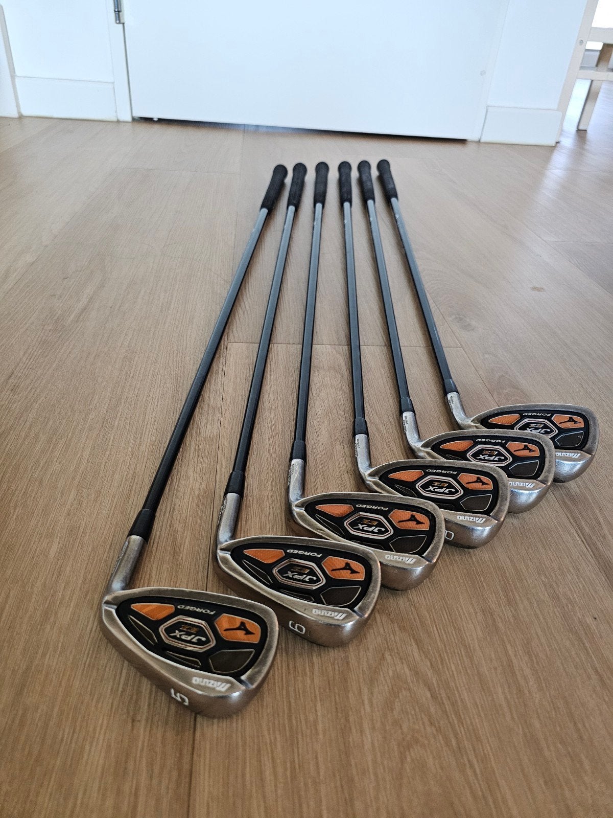 Mizuno JPX EZ Forged ijzerset en Cobra Fly XL Driver met tas, Ophalen, Gebruikt, Set, Mizuno