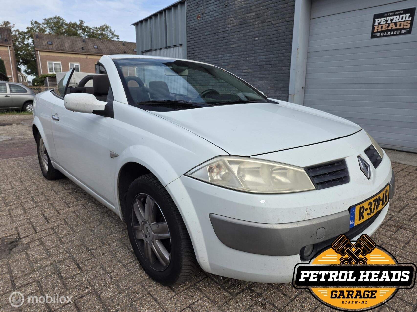 Renault Mégane Cabrio 1.616V - WERKEND dak | INRUILDEAL!, Voorwielaandrijving, Gebruikt, 4 cilinders, Cabriolet